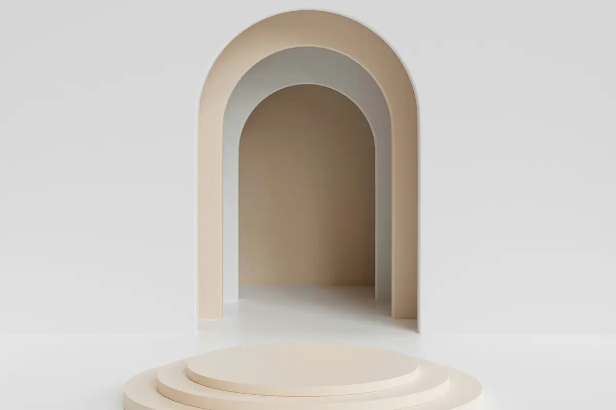 Abstrakte Architektur mit drei ineinander geschachtelten Bögen, die wie ein Portal in einen ruhigen, eigenen Raum führen — der Eintritt in Eure eigene, unabhängige Bühne